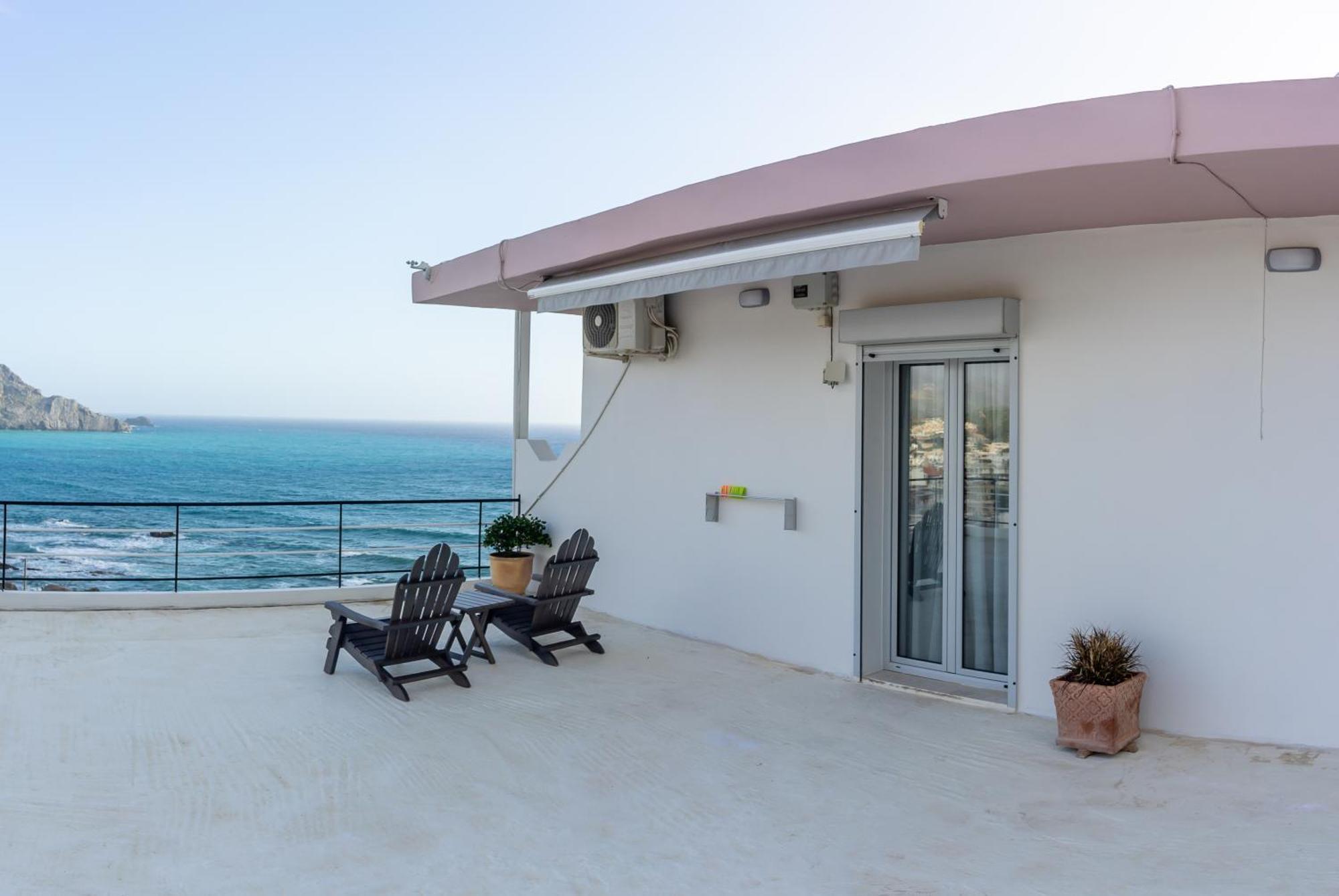 Plakias Penthouse Apt Rum bild
